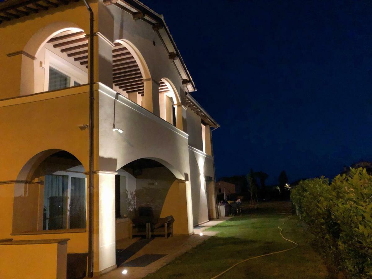 Villa Pirignano Фоліньо Екстер'єр фото