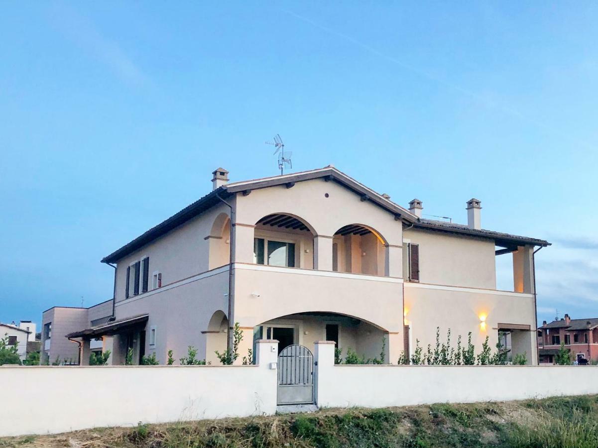 Villa Pirignano Фоліньо Екстер'єр фото